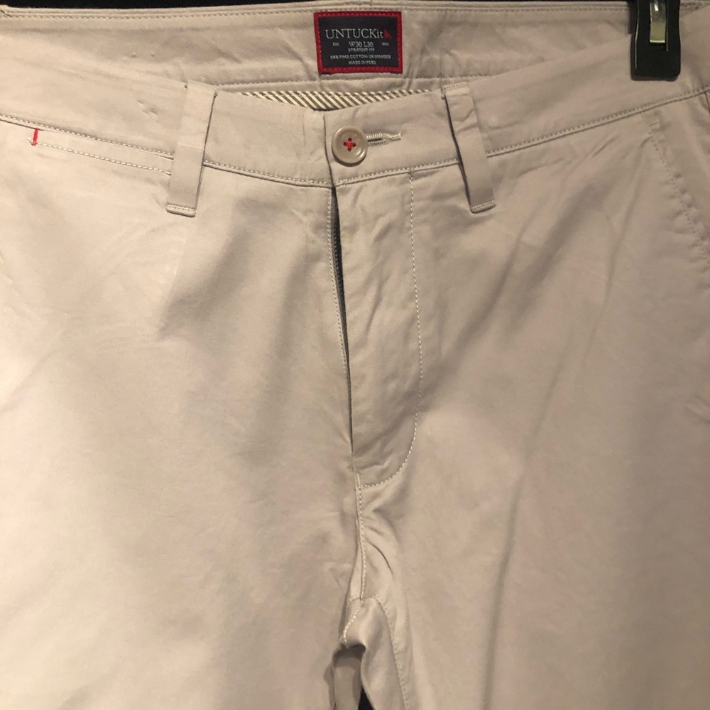 UNTUCKit Men’s Light Gray pants 30 x 29